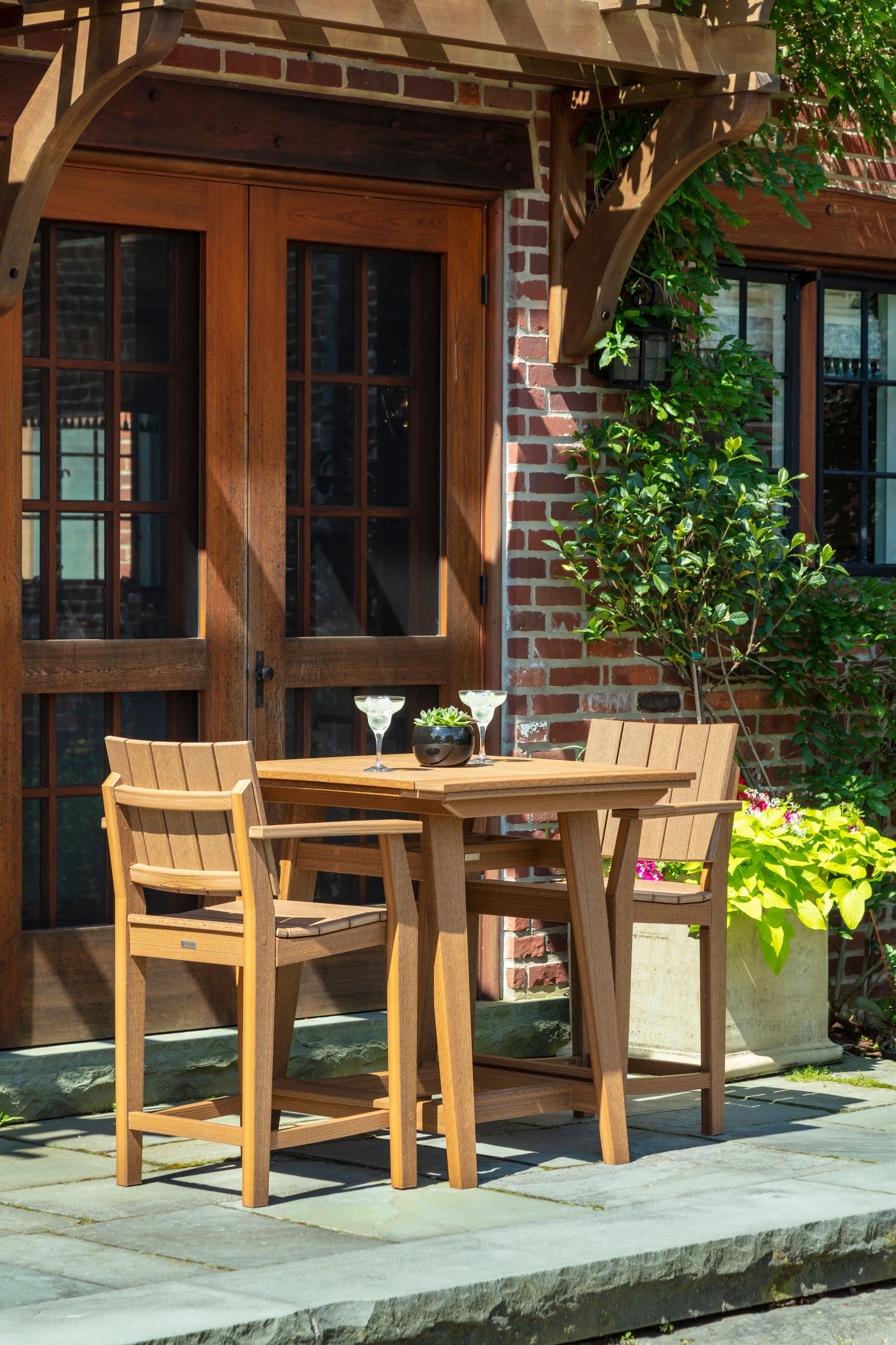 MAD Balcony Table 33"