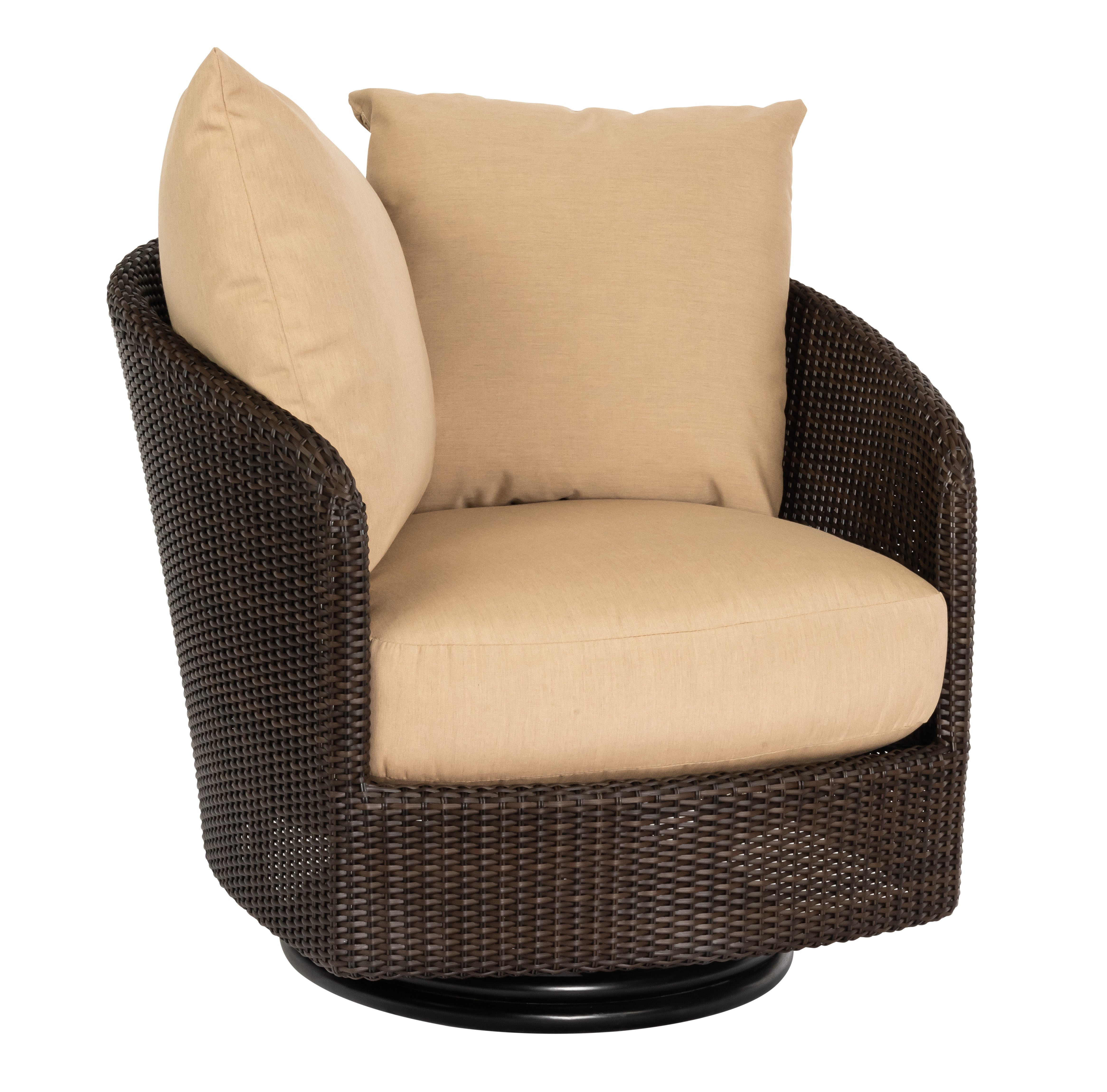 Saddleback Swivel Lounge Chair