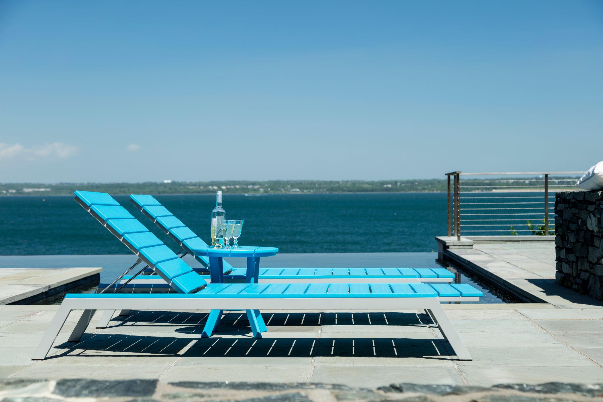 MAD Chaise