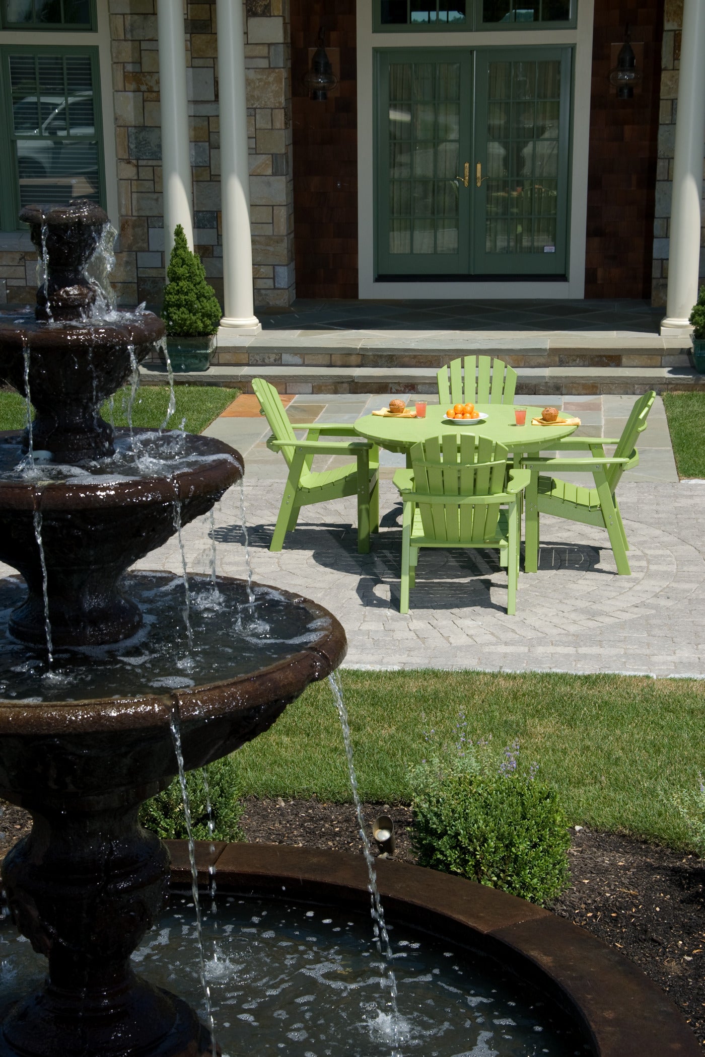 Salem Round Dining Table 48-Inch by Seaside Casual | Durable Outdoor Patio Table