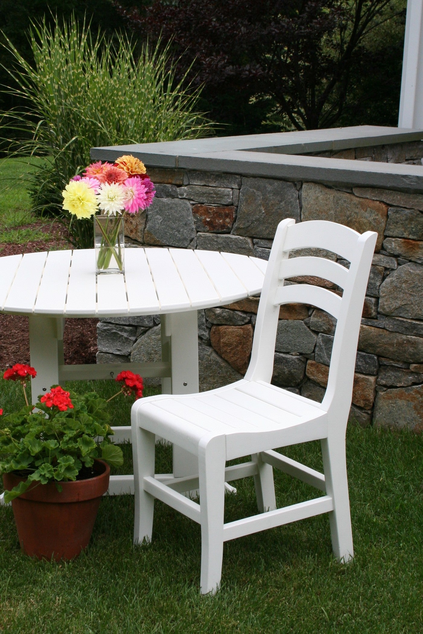 Salem Round Dining Table 48-Inch by Seaside Casual | Durable Outdoor Patio Table