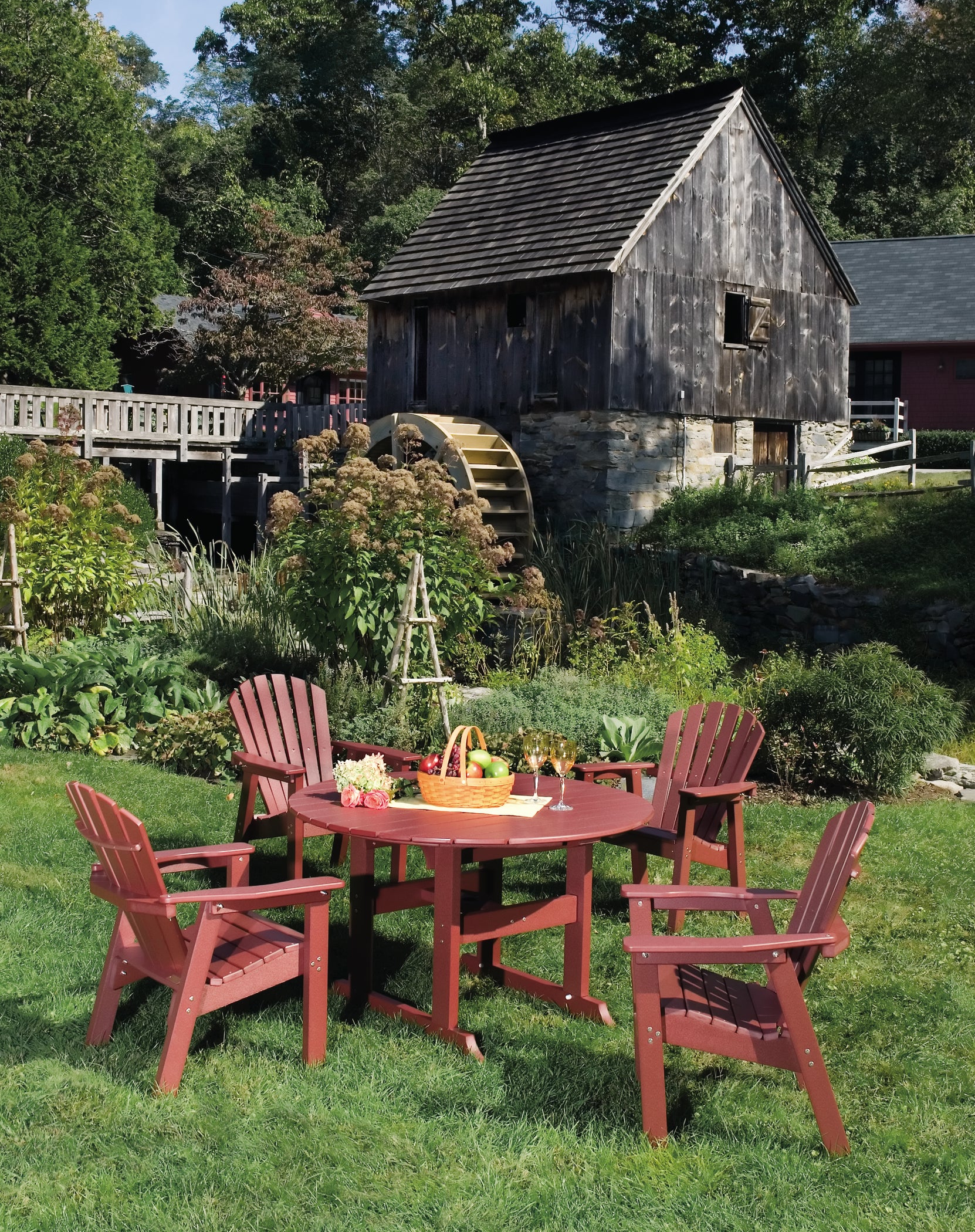 Salem Round Dining Table 48-Inch by Seaside Casual | Durable Outdoor Patio Table