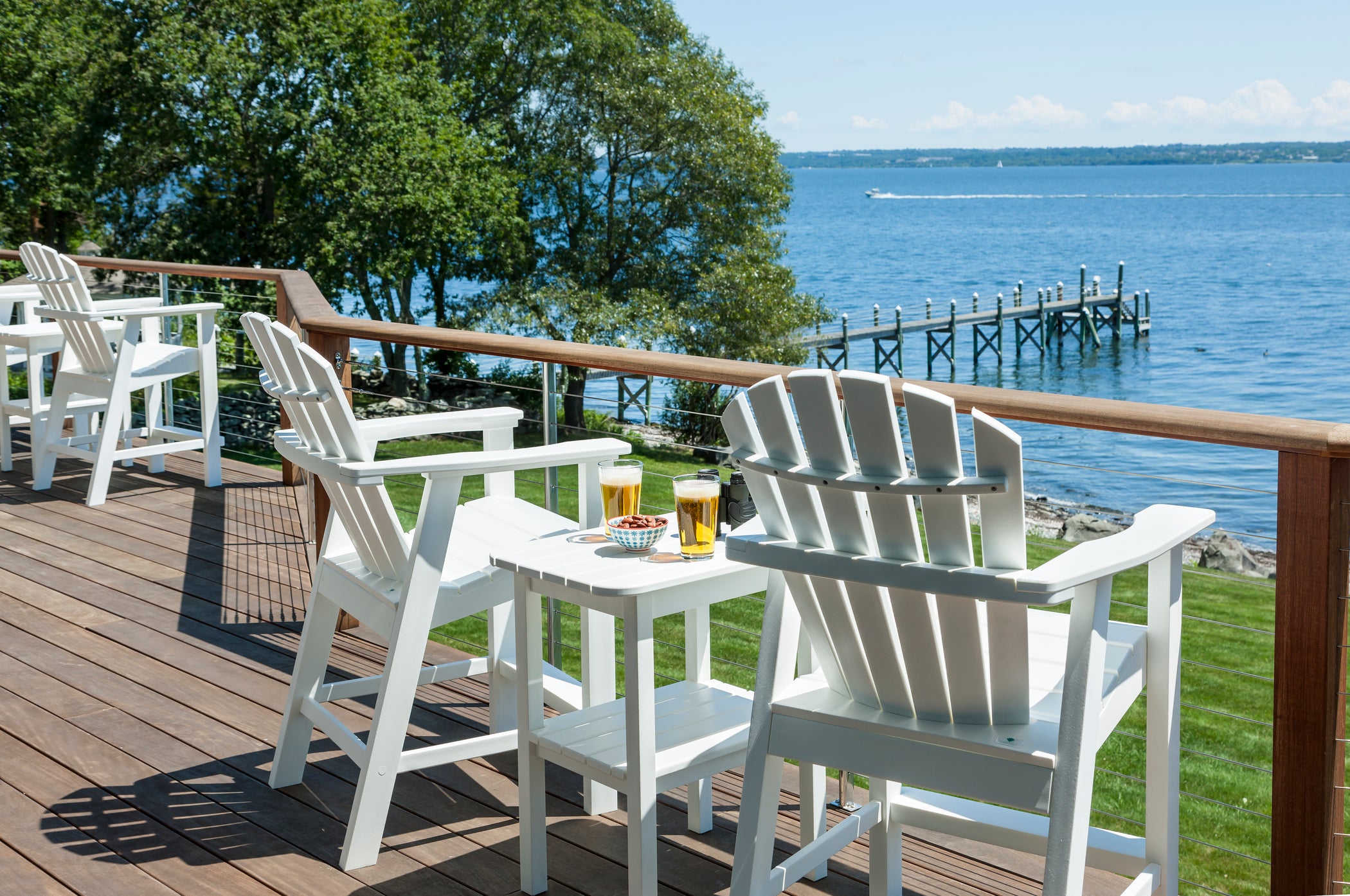 Seaside Casual Westerly Balcony End Table