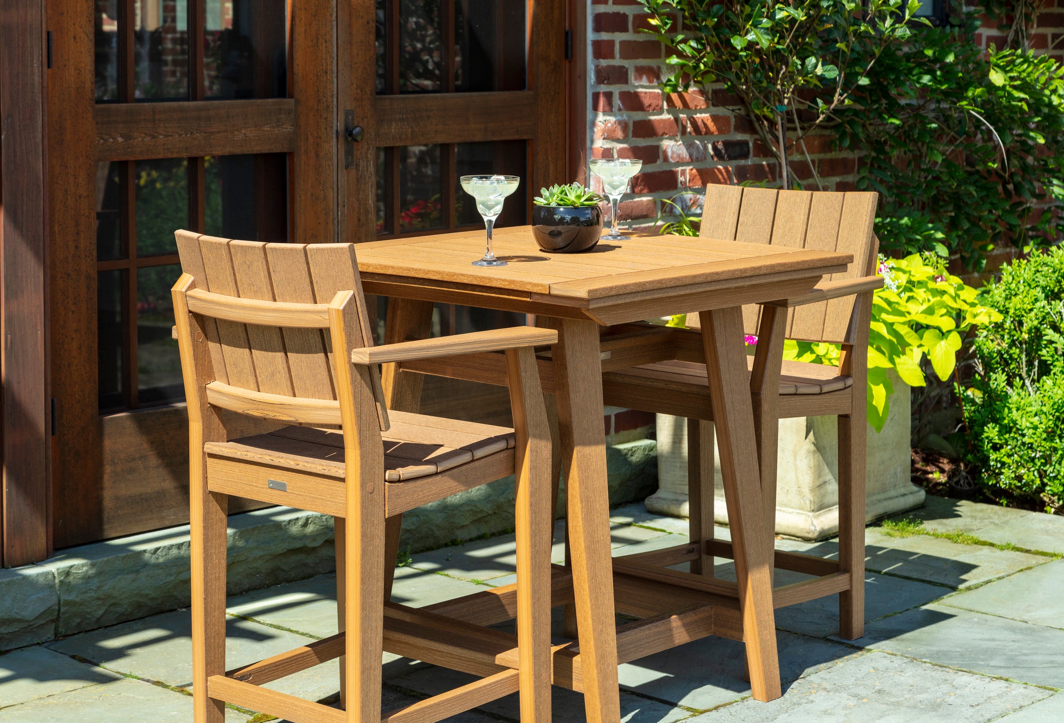 MAD Bar Arm Chair