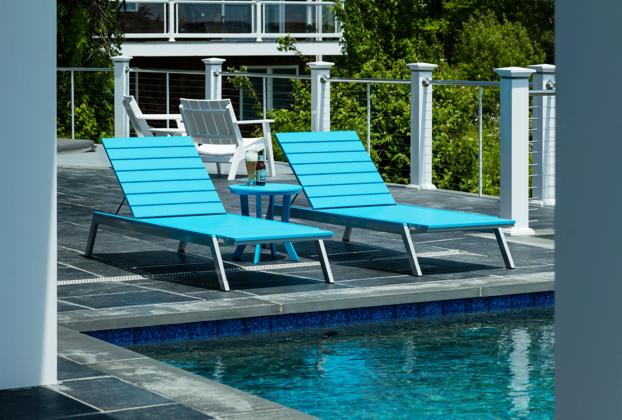 MAD Chaise