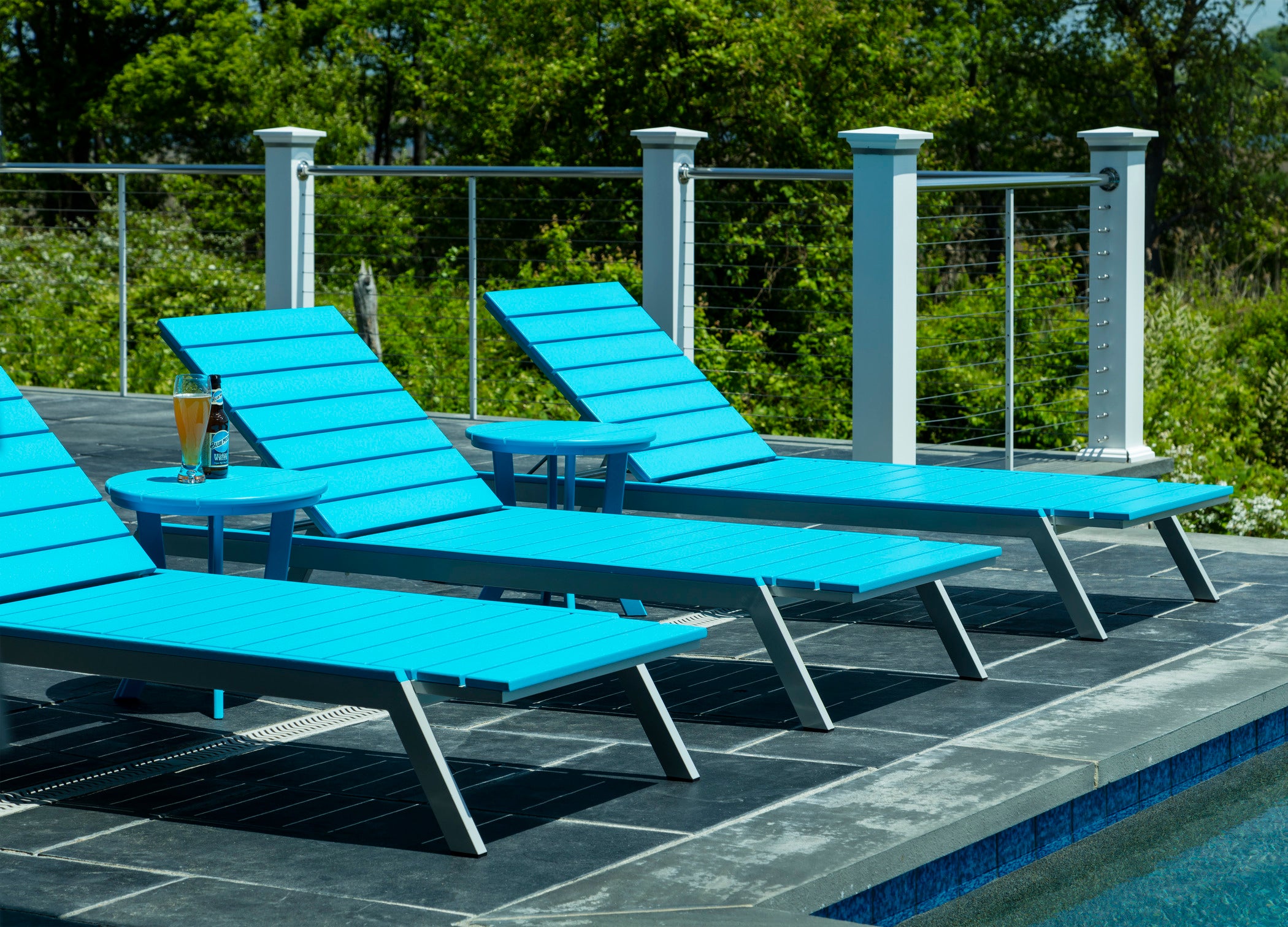MAD Chaise