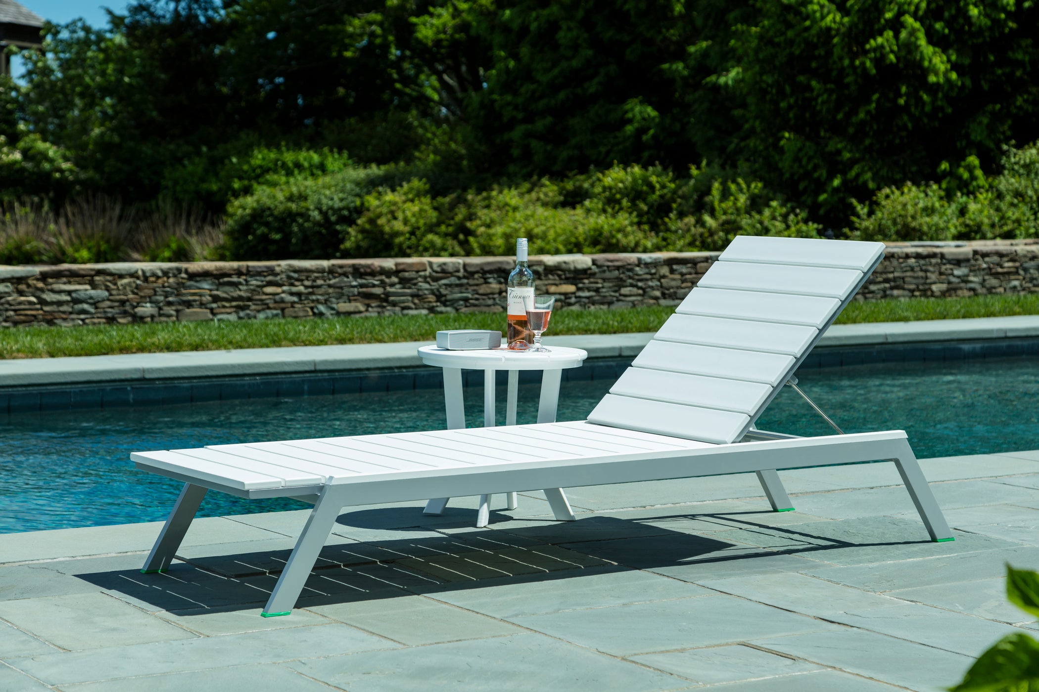 MAD Chaise
