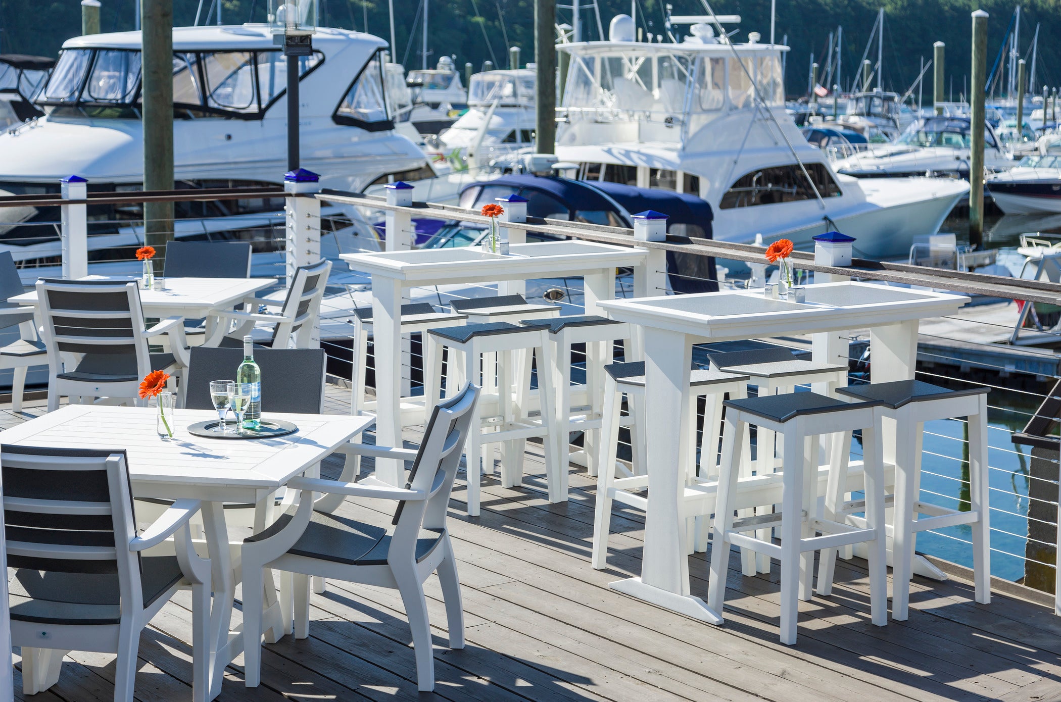 Seaside Casual SYM Pub Table – Modern Outdoor Bar-Height Table