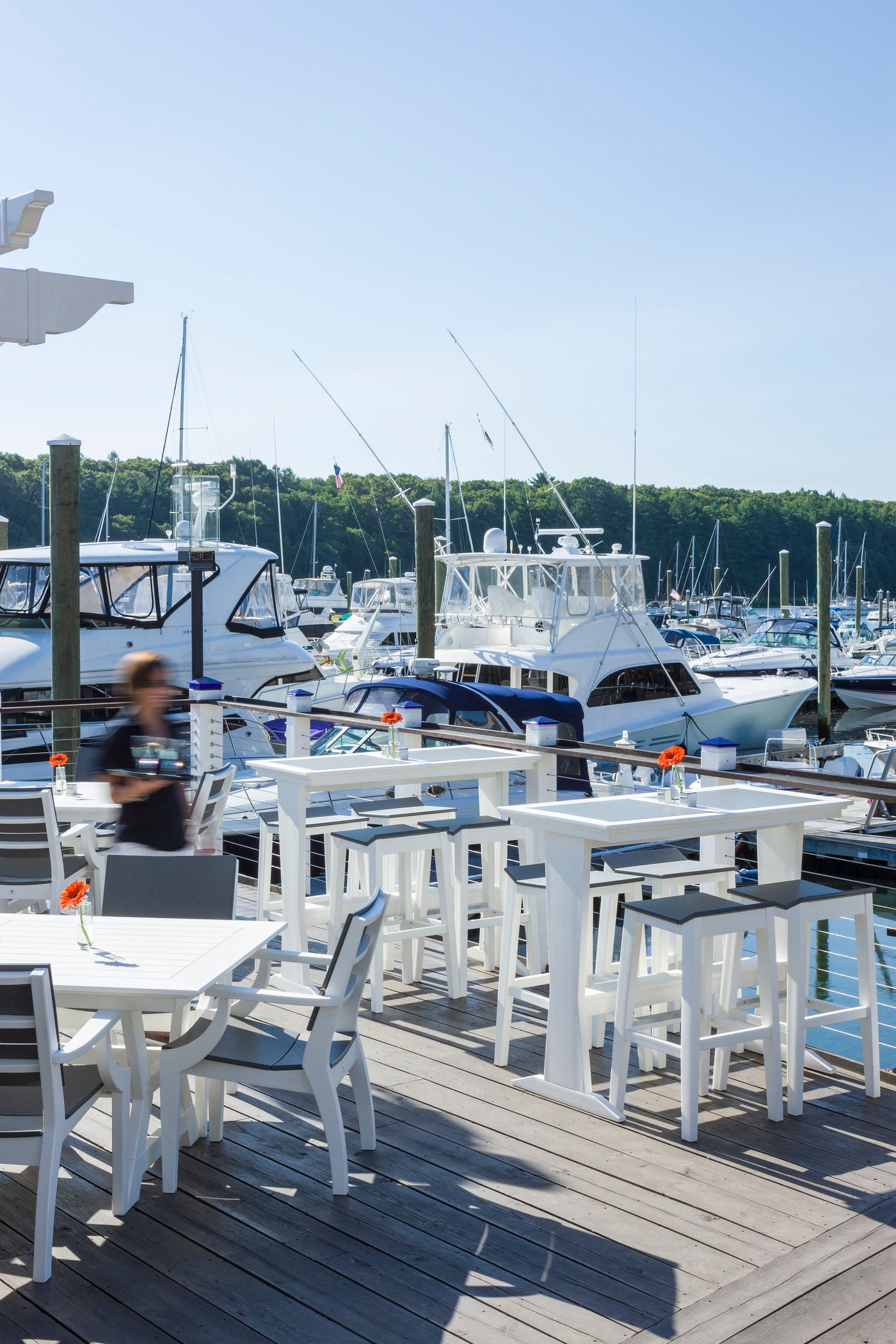 Seaside Casual SYM Pub Table – Modern Outdoor Bar-Height Table