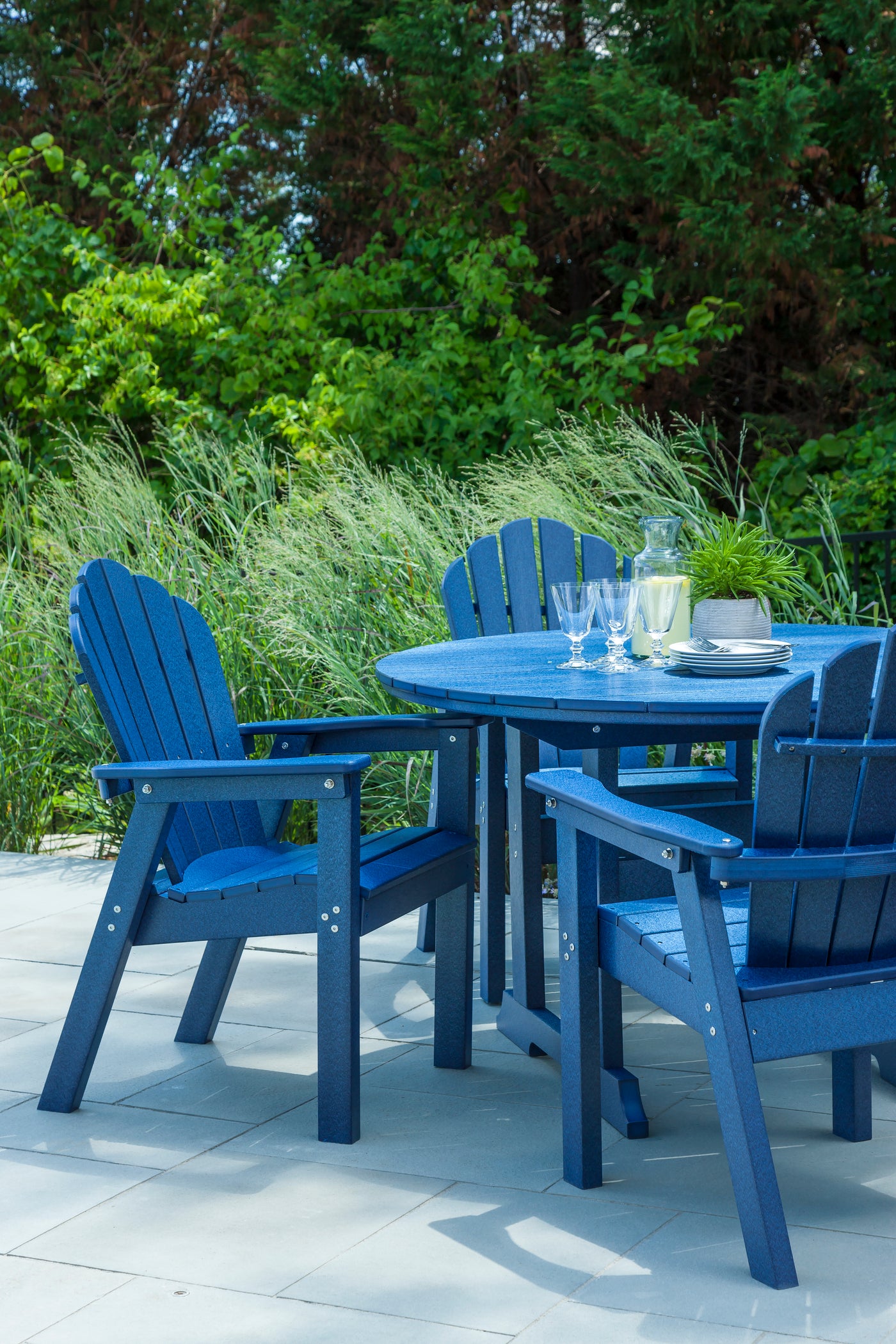 Salem Round Dining Table 48-Inch by Seaside Casual | Durable Outdoor Patio Table