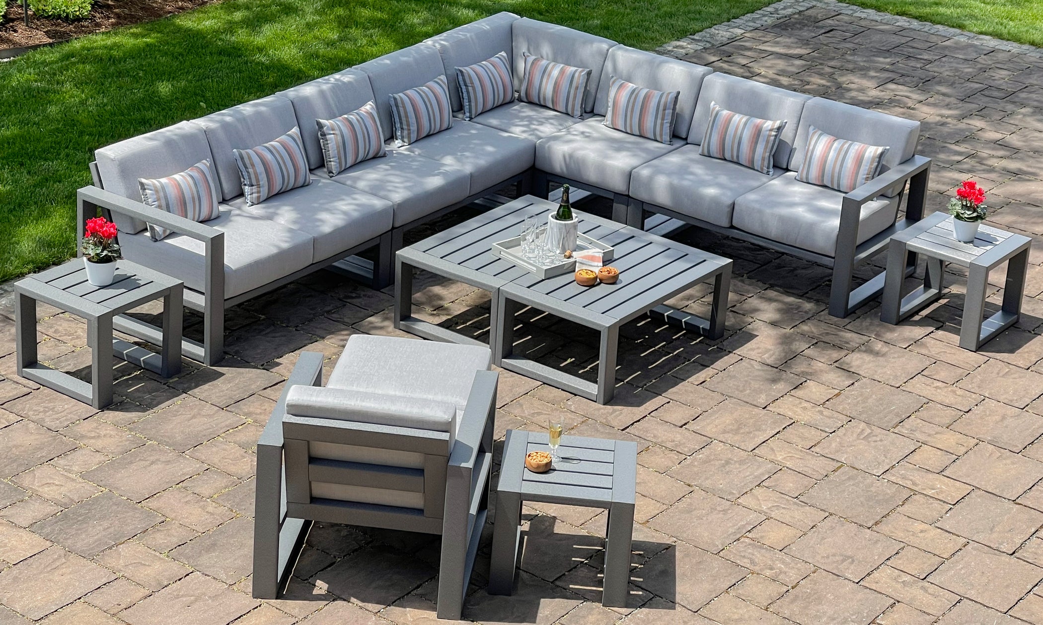 Seaside Casual MIA Coffee Table
