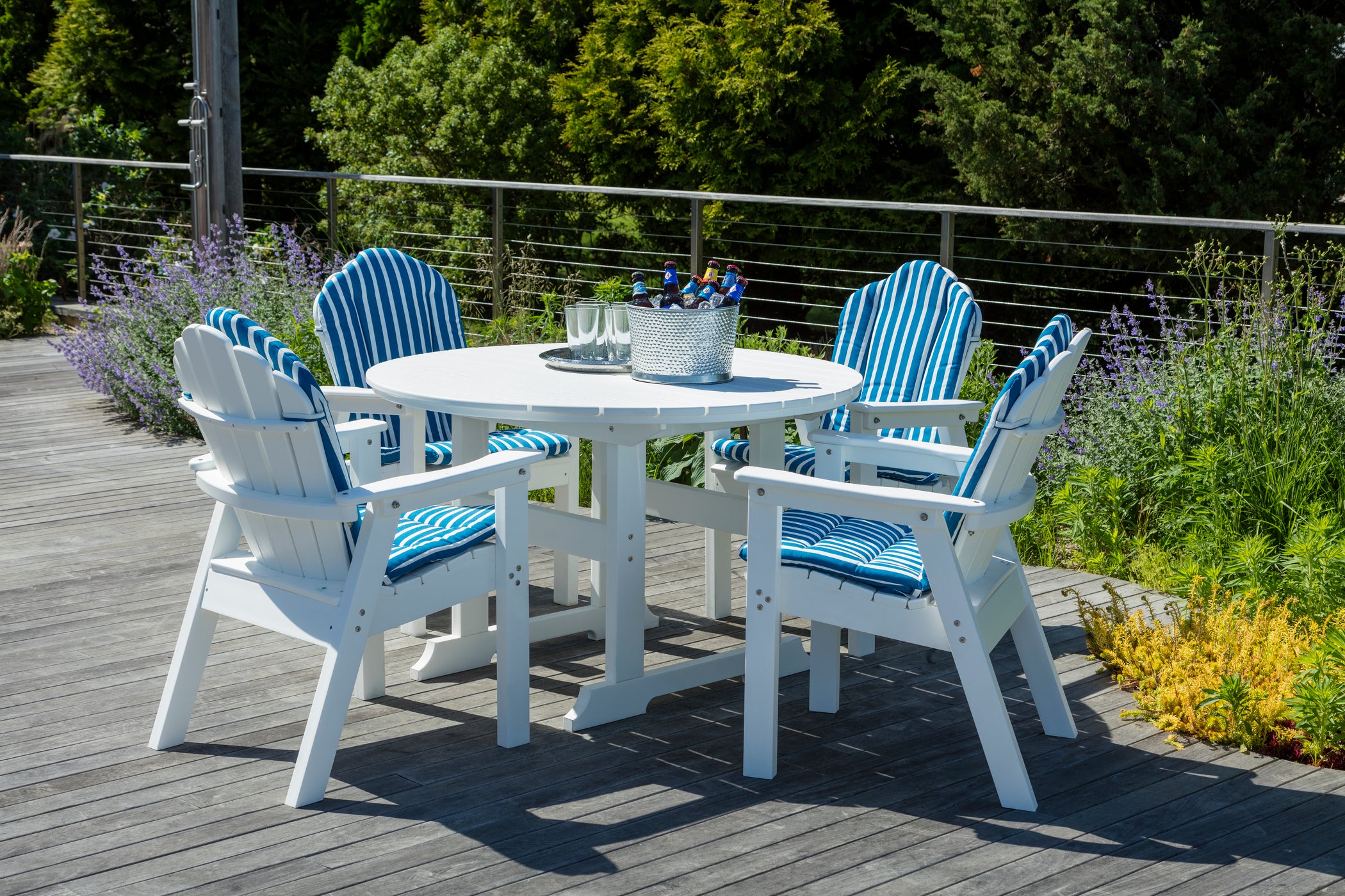 Salem Round Dining Table 48-Inch by Seaside Casual | Durable Outdoor Patio Table