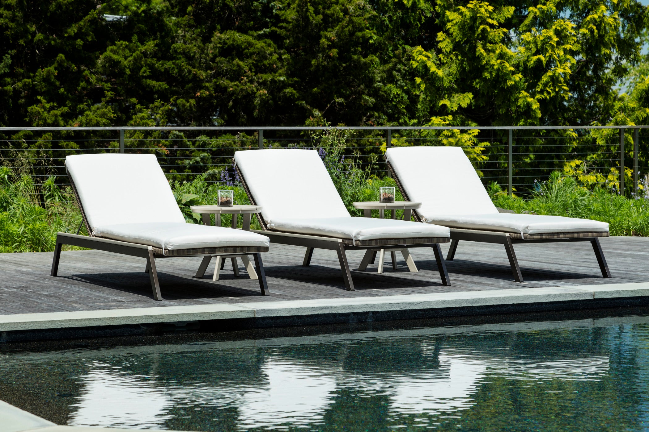 MAD Chaise